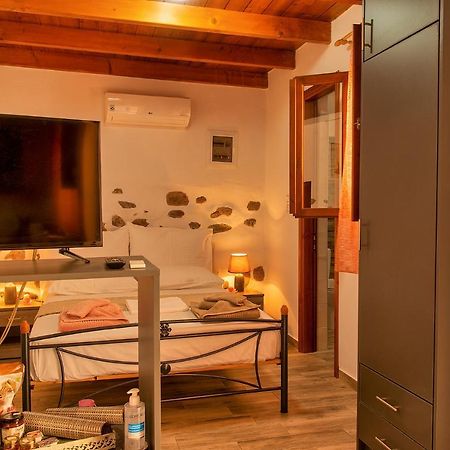 Villa Anemolia Tiny Stone House Palaikastro Exterior foto